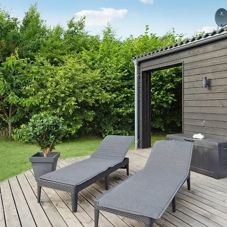 Four-Bedroom Holiday Home In Ebeltoft 度假居 埃贝尔托夫特